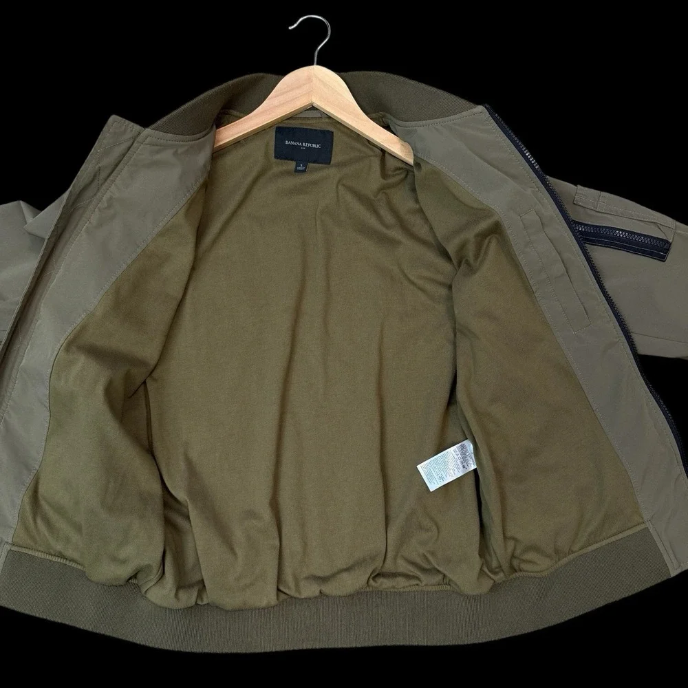 Banana Republic Olive Green‎ Tech Motion Bomber Lined Jacket w/ 3 Pockets Size S